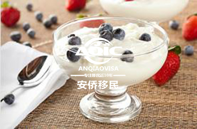 希腊政府正在研讨新增一条投资者居留新赛道：投资人可以购入多套房产打包满足投资额度，但是硬性要求所有物